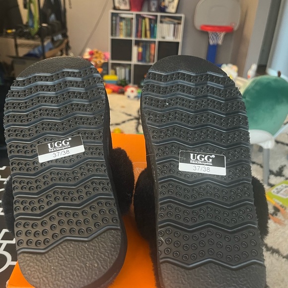 Genuine sheepskin and wool scuff slipper - Picture 4 of 5